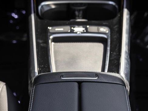 New 2026 Mercedes-Benz GLB 250 4MATIC image 21