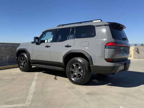 Certified 2024 Lexus GX 550 550 Overtrail+ image 9