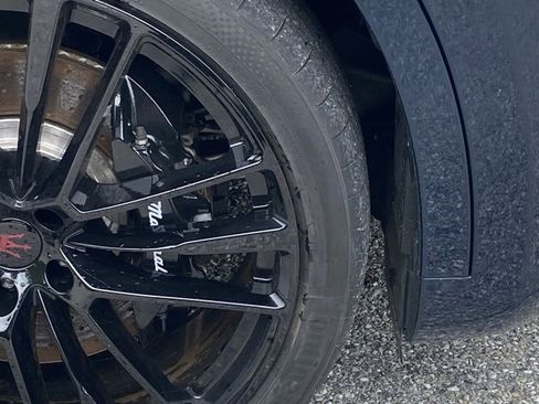 New 2024 Maserati Levante Trofeo image 13