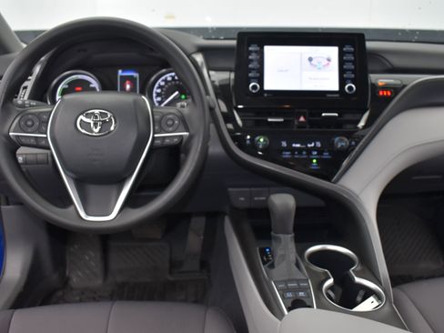Used 2023 Toyota Camry LE image 20