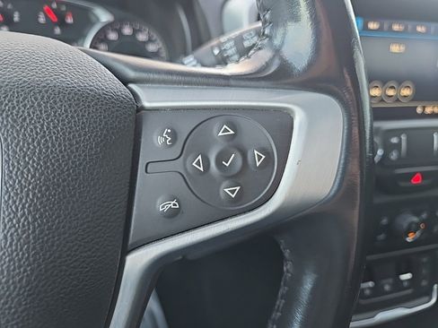 Used 2021 GMC Terrain SLT image 40