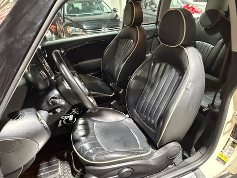 Used 2009 MINI Cooper Clubman Hardtop FWD image 11