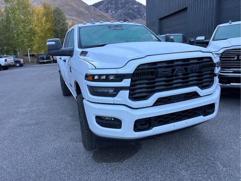 New 2026 RAM 2500 Big Horn image 14