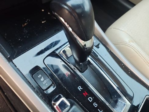 Used 2016 Honda Accord EX-L image 11