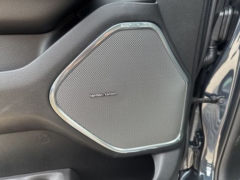 New 2026 RAM 1500 Laramie AWD/4WD image 22