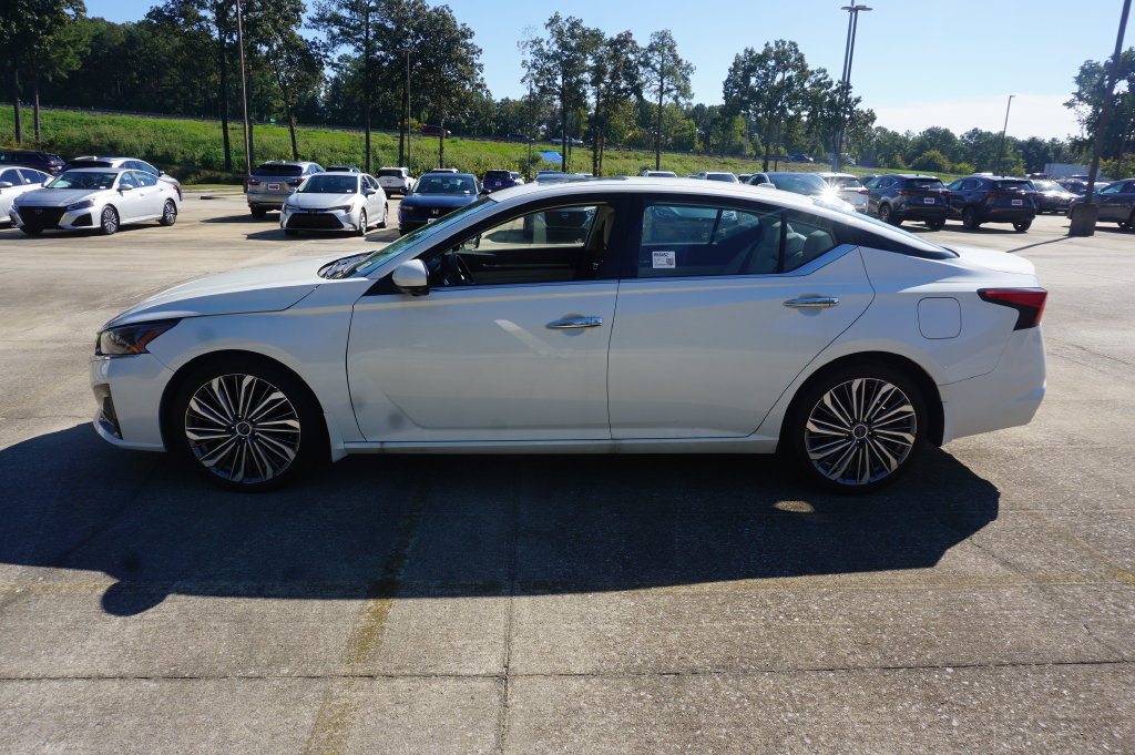 Used 2024 Nissan Altima 2.5 SL FWD image 20