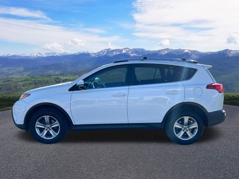Used 2015 Toyota RAV4 XLE image 2