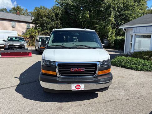 Used 2024 GMC Savana 2500 w/ Driver Convenience Package RWD image 6