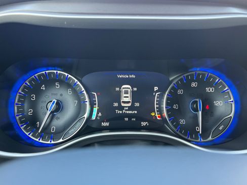 New 2026 Chrysler Voyager LX image 19