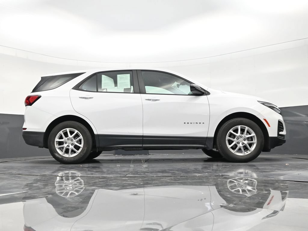 Used 2024 Chevrolet Equinox LS w/ Driver Confidence II Package FWD image 25