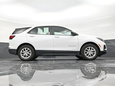 Used 2024 Chevrolet Equinox LS w/ Driver Confidence II Package FWD image 25