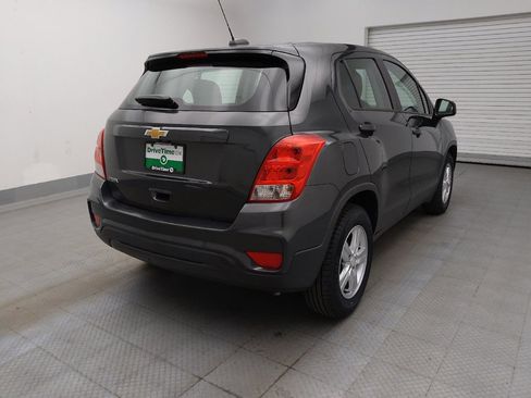 Used 2020 Chevrolet Trax LS FWD image 7