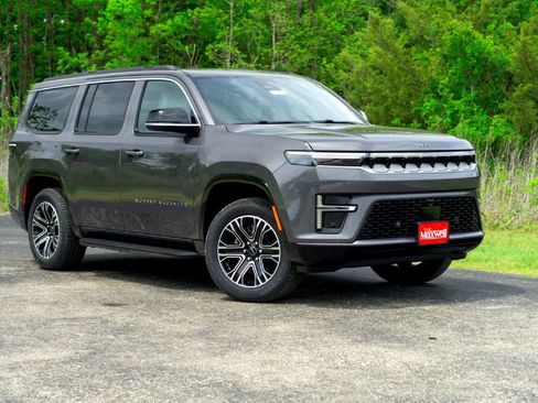 New 2026 Jeep Grand Wagoneer 2WD image 2