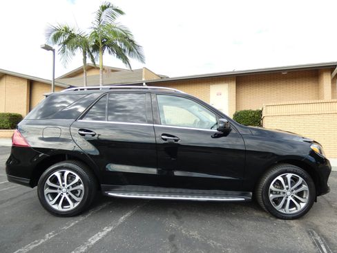 Used 2016 Mercedes-Benz GLE 350 w/ Premium Package image 7
