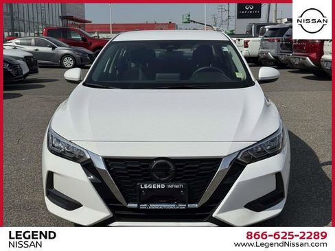Certified 2022 Nissan Sentra SV w/ Trunk Package FWD image 2
