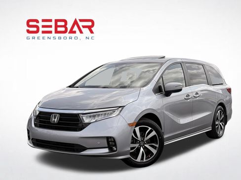 Used 2023 Honda Odyssey Touring image 1