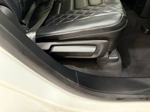 New 2024 Ford Escape SE w/ PHEV Premium Package image 24