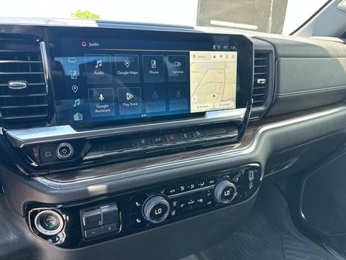 Used 2024 Chevrolet Silverado 3500 LT w/ Convenience Package AWD/4WD image 15