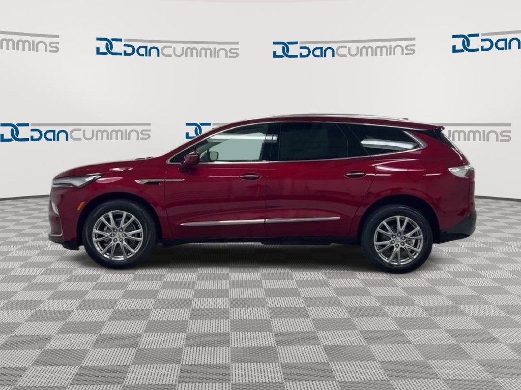 Used 2023 Buick Enclave Essence w/ Experience Buick Package AWD/4WD image 5