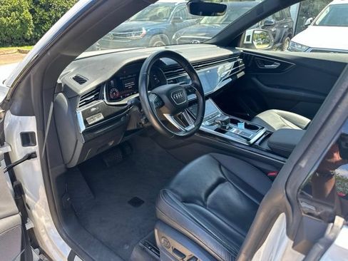 Used 2019 Audi Q8 Premium Plus AWD/4WD image 9