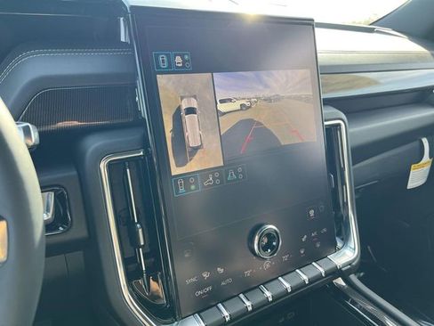 New 2026 GMC Sierra 2500 AT4 w/ AT4 Premium Plus Package image 19