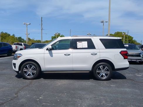Used 2024 Ford Expedition Limited image 9
