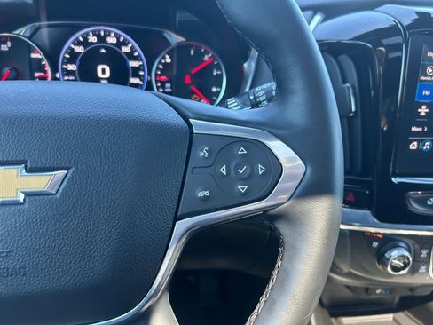 Used 2023 Chevrolet Traverse High Country image 17