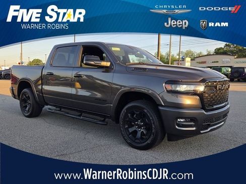 Used 2025 RAM 1500 Big Horn AWD/4WD image 1