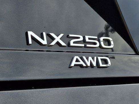 Certified 2025 Lexus NX 250 AWD w/ Accessory Package (2T) image 30