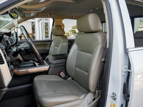Used 2018 GMC Sierra 1500 SLT AWD/4WD image 23