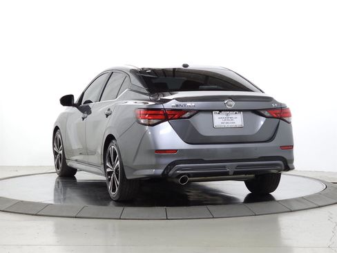 Used 2022 Nissan Sentra SR w/ SR Premium Package FWD image 5
