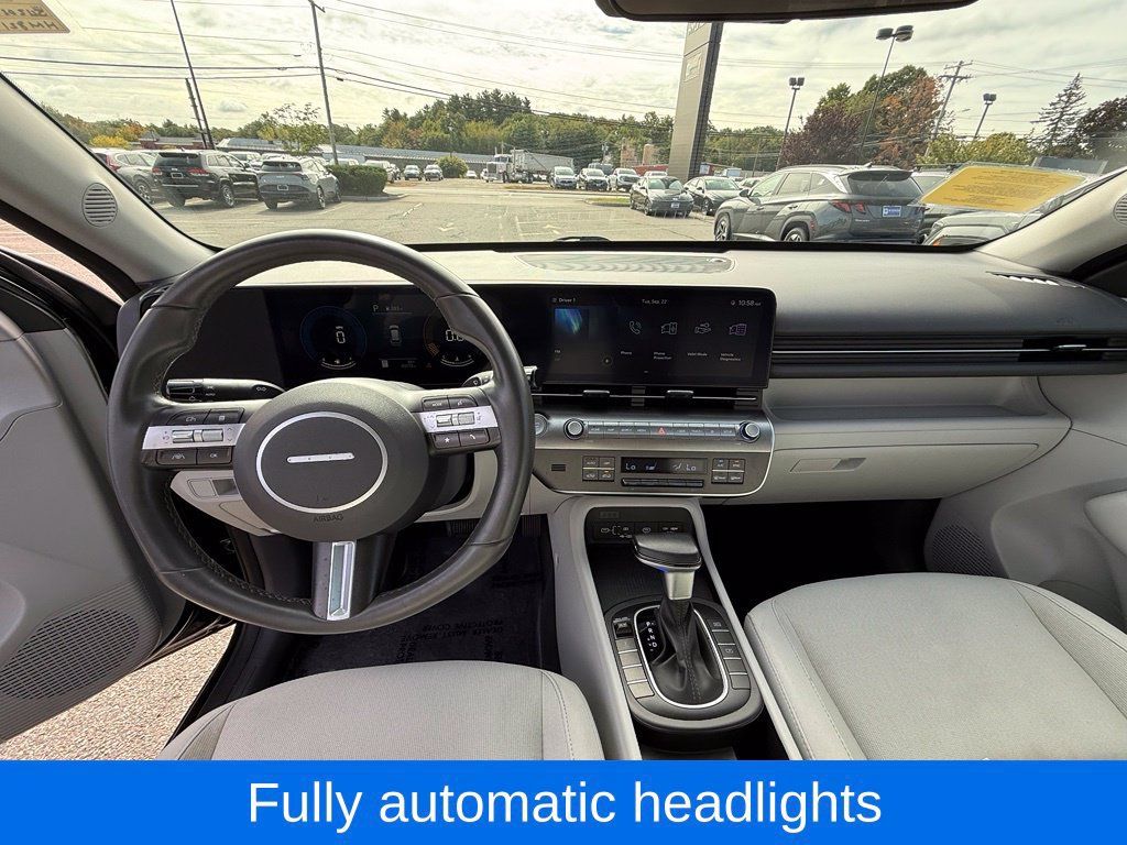 Used 2025 Hyundai Kona SEL AWD/4WD image 14