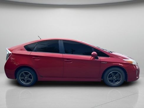 Used 2013 Toyota Prius Three w/ Solar Roof Pkg FWD image 6