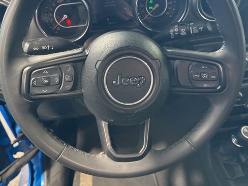 Used 2023 Jeep Wrangler Sport S image 29