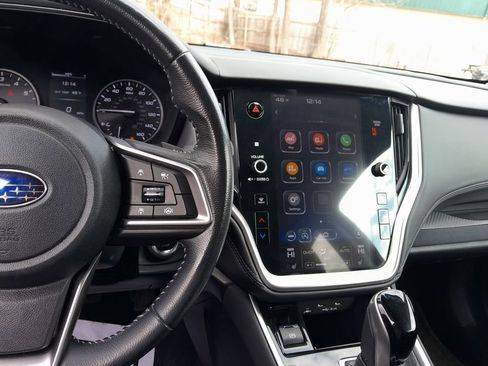 Used 2022 Subaru Outback Premium image 16