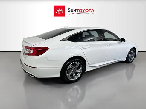 Used 2020 Honda Accord EX image 4