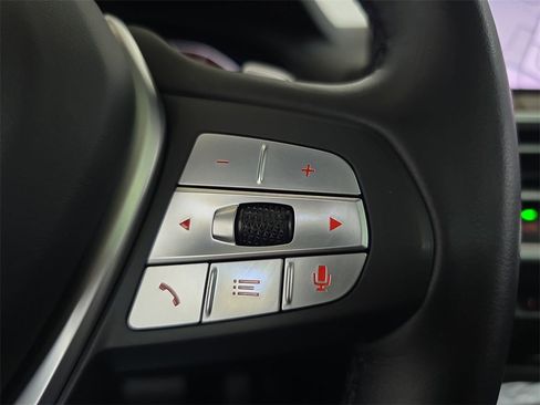 Used 2024 BMW X4 xDrive30i w/ Parking Assistance Package image 21