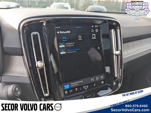 Certified 2023 Volvo XC40 B5 Ultimate w/ Protection Package Premier image 16