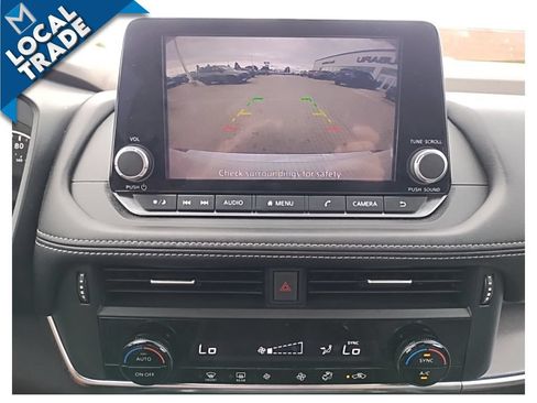 Used 2023 Nissan Rogue SV FWD image 14
