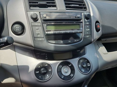 Used 2007 Toyota RAV4 Limited AWD/4WD image 11