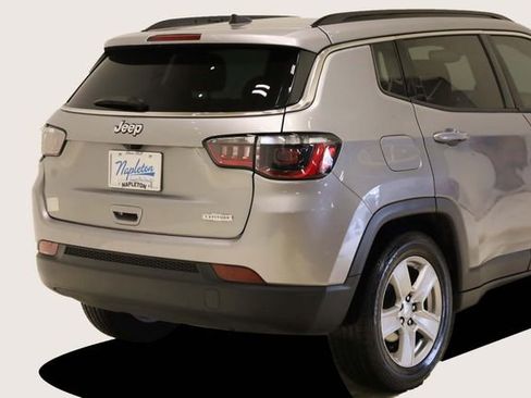 Used 2022 Jeep Compass Latitude w/ Sun and Sound Group image 7