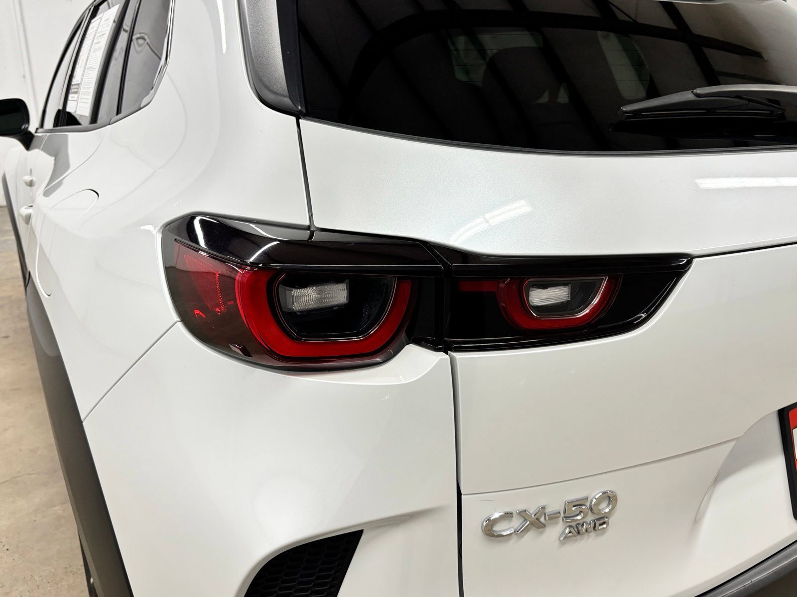 Used 2025 MAZDA CX-50 AWD 2.5 Turbo w/ Accent Package image 8