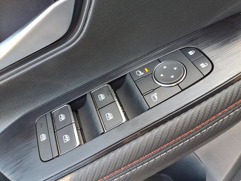 New 2026 Nissan Kicks SR w/ Cold Weather Package image 17