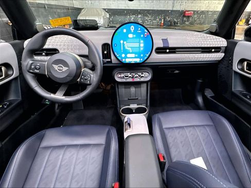 Used 2025 MINI Cooper S FWD image 17