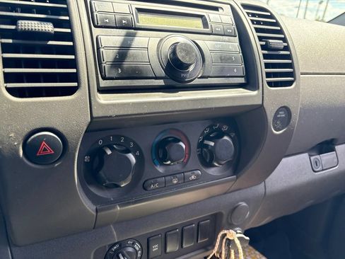 Used 2011 Nissan Xterra X AWD/4WD image 19