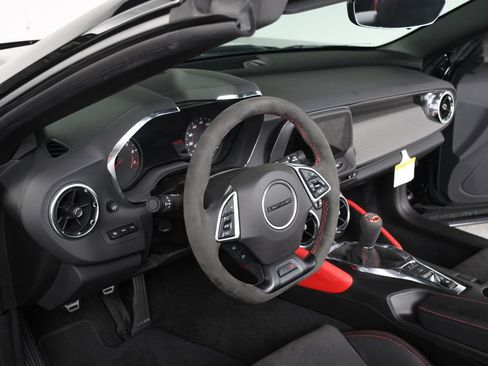 Used 2023 Chevrolet Camaro ZL1 RWD image 33