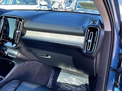 Certified 2023 Volvo XC40 B5 Plus w/ Driver Assist Package image 18