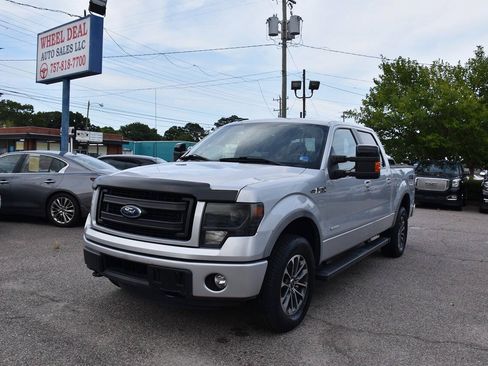 Used 2014 Ford F150 FX4 w/ Equipment Group 402A Luxury AWD/4WD image 2