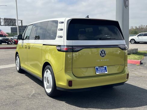 New 2025 Volkswagen ID. Buzz 1st Edition AWD/4WD image 3