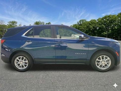 Used 2023 Chevrolet Equinox LT AWD/4WD image 9